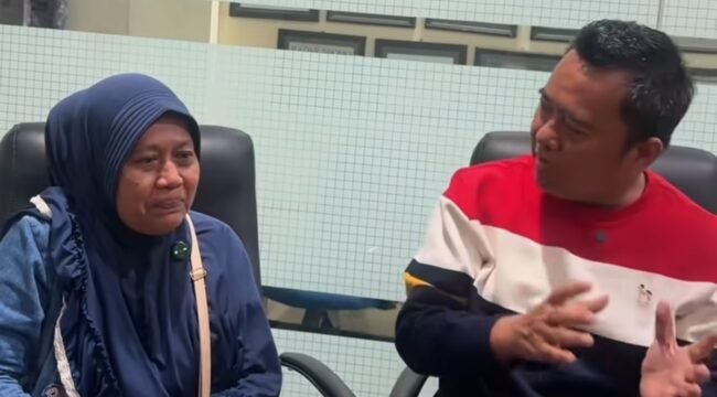 Tak rela putrinya dikeluarkan dari sekolah MAN 7 Jombang, melapor minta pertolongan kepada pengacara Cak Sholeh minta dibantu menyelesaikan persoalan ini. Foto: instagram@caksholeh77