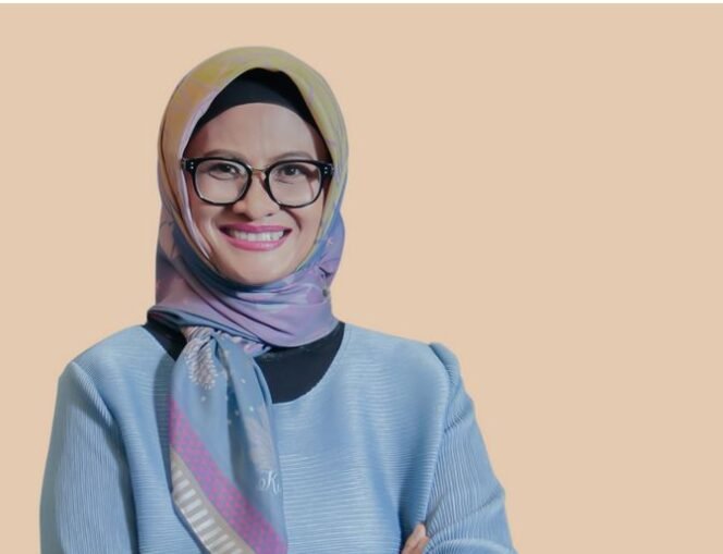 
					Direktur Telkom Dian Siswarini