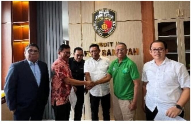 
					Polisi telah mengentikan kasus perkara Dr.Ir. Yudi Utomo Imaryoko M.Sc, sekaligus perdamaian dengan pelapor, serta memulihkan nama baik terlapor. Foto: ist