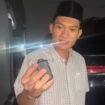 Tyo Ardianto temukan alat pelacak jenis PBX Finder di mobilnya, setelah mengikuti aksi massa di Gejayan Yogyakarta, Sabtu malam, 13 Juni 2026. Foto: instagram@tyoardianto_