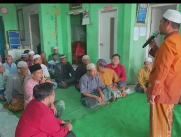 Tim dosen dan mahasiswa keorawatan Unusa Surabaya melakukan program pelatihan pemulihan pasien skizofrenia berbasis komunitas di Yayasan Al Hafish Sidoarjo. Foto: ist
