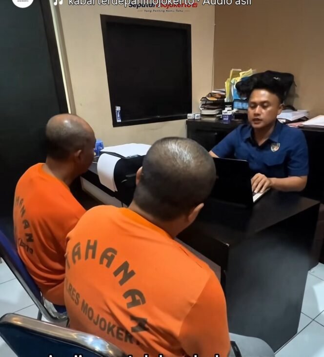 
					Penyidik memberkas fua tersangka kadus penipuan gaya mistis, uang balen, rugikan korban Rp22 juta. Foto:ist