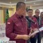 Asisten Tindak Pidana Khusus (Aspidsus) Kejati Kaltim, Gusti Hamdani menggelar konferensi pers penanganan hukum kasus tambang batubara ilegal PT JMB Grup, di Samarinda, Rabu 8 Juli 2026. Foto: selasar.co