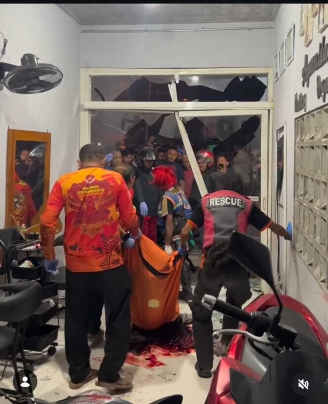 
					Seorang warga Diwek Jombang, bernama, Pardu tewas di tempat akibat laka tunggal di Kintelan, Mojokerto, Minggu dinihari, 12 Juli 2026. Foto: ist