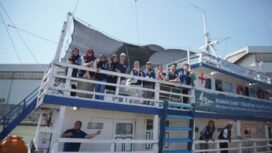 Kapala kesehatan bernama RS Kapal Ksatria Airlangga, Minggu 12 Juli 2026,  kembali berangkat berlayar menuju empat pulau terluar Jawa Timur. Foto: ist