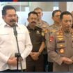 Pasca penggeledahan 12 titik lokasi dalam kasus dugaan TPPU atas mantan Jampidsus, Febrie Adriansyah, Kapolri melakukan pertemuan tertutup debgan Jaksa Agung STU Burhanuddin di gedung bundar Kejaksaan Agung, Senin, 13 Juli 2026. Foto: ist