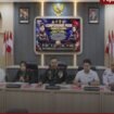 Aksi massal ASN dab guru di lingkungan Disdik Brebes terbongkar gunakan presensi daring ilegal. Seolah ada di tempat kerja tetapi sesungguhnya sedang keluyuran entah kemana. Kini polisi menahan sembilan guru dan oknum ASN Disdik ditahan. Foto: ist
