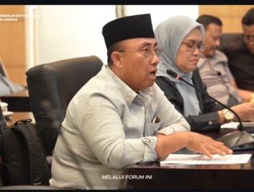 Ketua bersama anggota dewan DPRD Jombang, melaksanakan rapat bahas agenda kerja melalui bamus, Senin 27 Juli 2026. Foto: dprd jombang