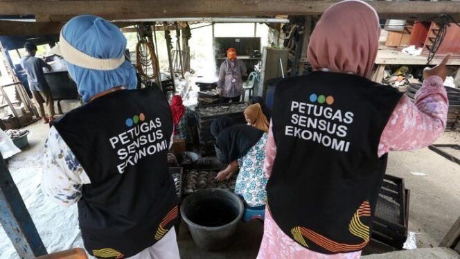 
					Petugas sensus