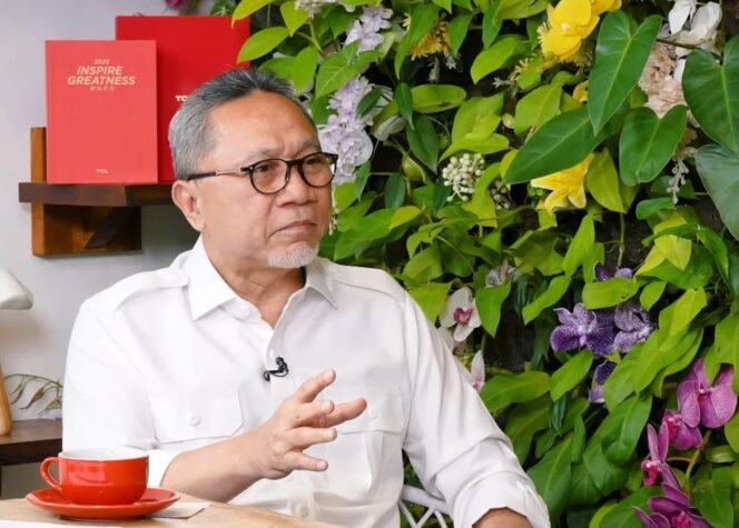 
					Menko Bidang Pangan Zulhas