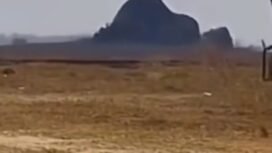 Dua kali lebih kuat dari biasanya, semburan lumpur pekat dari dalam bumi hingga mencapai ketinggian 20 meter, terjadi di Oro-Oro Kesongo, Desa Tempuran, Kecamatan Kunduran, Blora Jawa Tengah, terjadi Jumat 7 Agustus 2026. Foto: ist