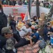 Warga masyarakat AMPB sedang bersiap siap melaksanakan aksi demo besar bersama aliansi mahasiswa GERAM dan RMP4 massa asal Madura juga turun melakukan aksi demo di depan gedung DPR RI, Kamis 27 Agustus 2026. Foto: ist
