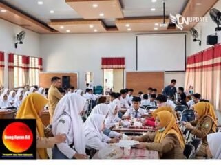 Wakil Bupati Blora, Sri Setyowati ajukan usul penutupan permanen SPPG Sumberejo 2, akibat tiga kali insiden keracunan siswa dan guru SMAN 1 Tunjungan, Blora. Foto: Ist