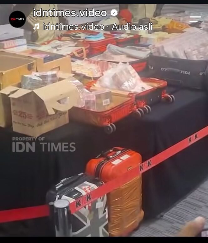 
					KPK menggelar konferensi pers hasil OTT di kantor AYR/BPN Bogor, tetapkan tiga tersangka dan sita uang tunai Rp106,3 mikiat, Selasa, 15 Septembet 2026. Foto: instagram@idntines.videio