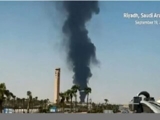Kelompok pemberontak Houthi di Yaman selatan kembali menyerang ibu kota Arab Saudi, Riyadh hingga sasar ke bandara King Khaled dan fasilitas perminyakan besar Aramco, Sabtu dini hari, 19 September 2926. Foto: ist