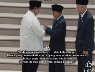 Presiden Prabowo Subianto dan KH Hasan Abdullah Sahal, Direktur Ponpes Modern Gontor, Ponorogo. Pada acara peringatan 100 Tahun Ponpes Modern Darussalam, Gontor, Ponorogo, Sabtu 19 September 2026. Foto: ist