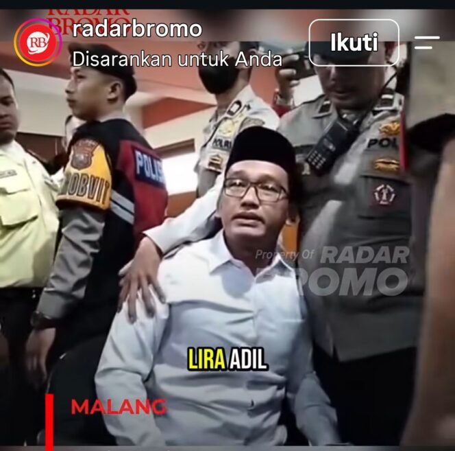 
					Majelis Hakim PN Malang, jatuhkan vonis hujuman mati terhadap Agus Sulaiman, oknum polisi yang terbukti secara terencana membunuh perempuan, adik iparnya mahasiswa UMM, di PN Malang, Rabu 26 September 2026. Foto: instagram@radarbromo