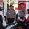 Kapolres Jombang, AKBP Yanto Mulyanto saat memantau langsung ketersediaan BBM di salah satu SPBU