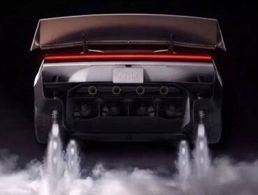 Mobil Tesla Road Star