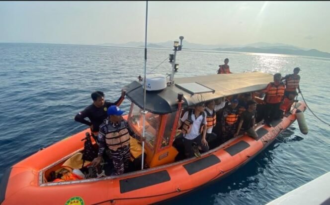 
					Pinisi yang Tangguh Tenggelam Akibat Modifikasi