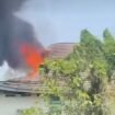 Kebakaran menimpa Ponpes Al Hikmah, Diwek, Jombang, Jumat siang 2 Oktober 2026. Diduga kuat penyebabnya akibatnya konsleting. Foto: ist