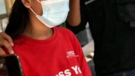 Setelah membacok pacar hingga tewas, perempuan 21 tahun ini telepon 110 ke Polres Gresik, Sabtu, 3 Oktober 2025. Foto: ist