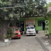 Beberapa ambulans mengangkut 27 siswa SMPN 1 Mojoanyar, ke Puskesmas Gyaman, Mojokerto. Merwka merasa mual, mules, hingga muntah setelah makan dari MBG. Foto: ist