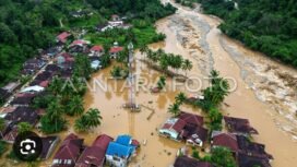 Sejak awal Oktober 2026 hingga saat ini, kota Padang diguyur hujan hidrometeorologi hingga yerjafi 7 titik banjir bandang, serta 14 titik lknfsor. Fito: antara