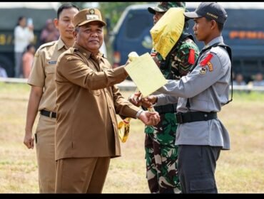 Wakil Bupati Jombang, KH Salmanudin Yazi, membuka program TMMD ke 130 di desa Klitih, Plandaan, Jombang, Selasa, 13 Oktober 2026. Foto: jombangkab.go.id