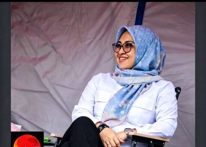 
					Mendagri teken surat poncopotan Sitti Husniah Talerang sebagai bupati Gowa, Sulawesi Selatan. Foto: ist