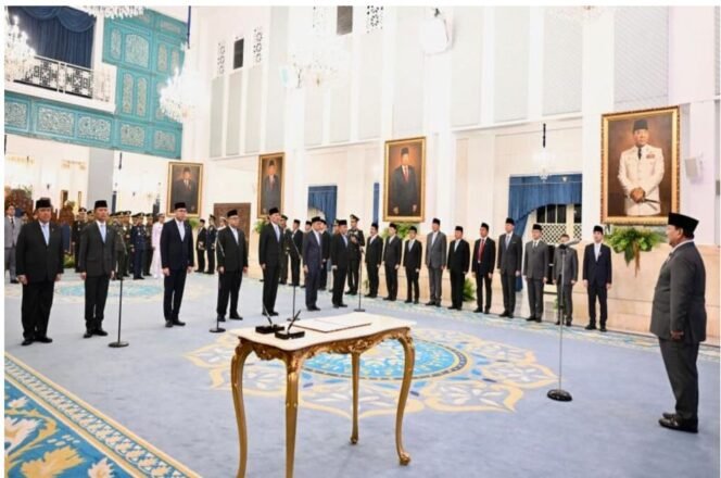 
					Presiden Prabowo melantik empat wakil menteri baru, Kamis 15 Oktober 2026, di istana negara. Foto: ist