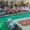 Selain meresmikan Dest Ketenagakerjaan, Kapolri Jenderal Suyudi Ario Seto juga nyekar ke makam KH Abdurrahman Wahid alias Gus Dur di Denanyar, kompleks Pesantren Tebuireng, Jombang, Sabtu 27 Oktober 2026. Foto: ist